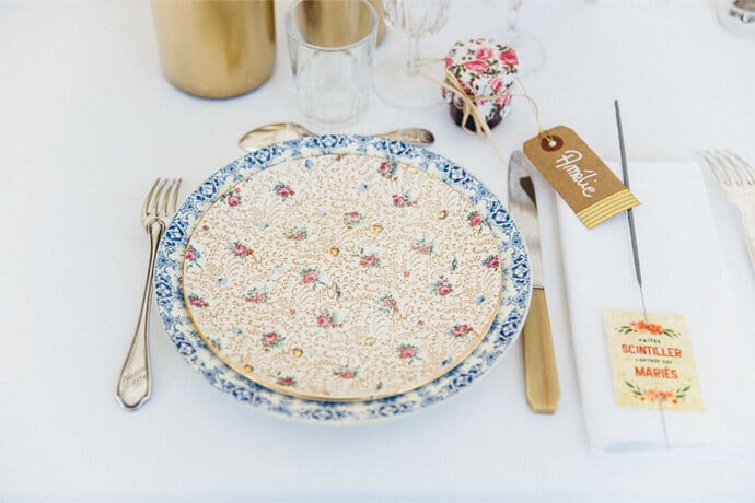 vaisselle_blanche_patine_location_vente_objets_decoration_table_theme_boheme_champetre_chic_eco_solidaire_made_in_france_blog_mariage_25-1374008