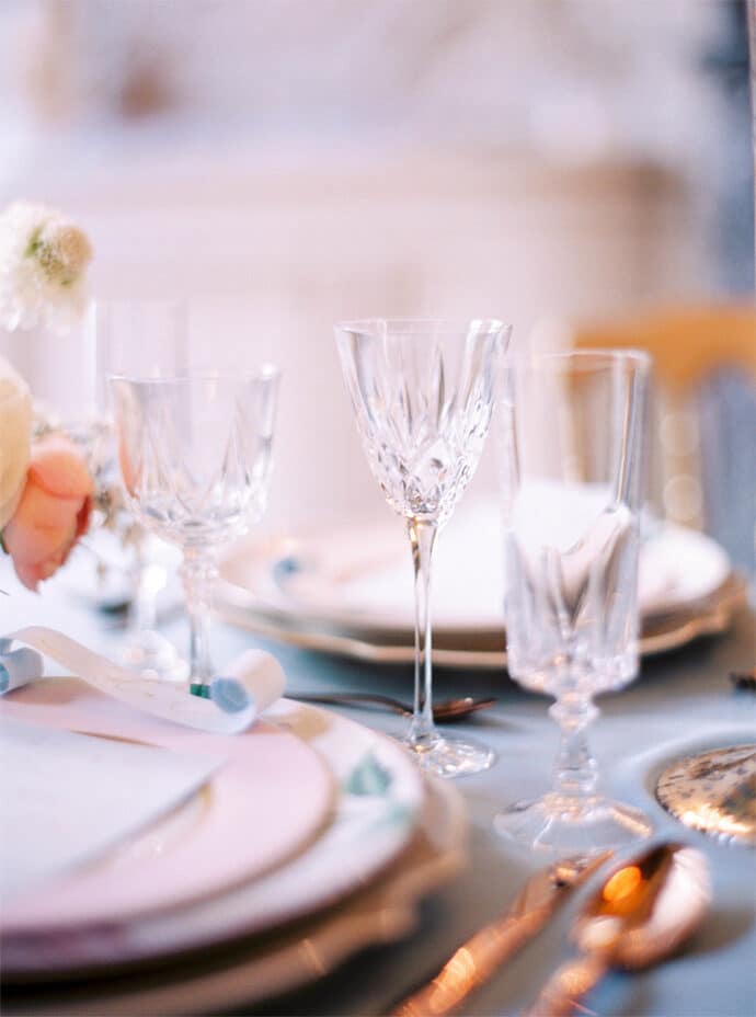 vaisselle_blanche_patine_location_vente_objets_decoration_table_theme_boheme_champetre_chic_eco_solidaire_made_in_france_blog_mariage_31-8852951