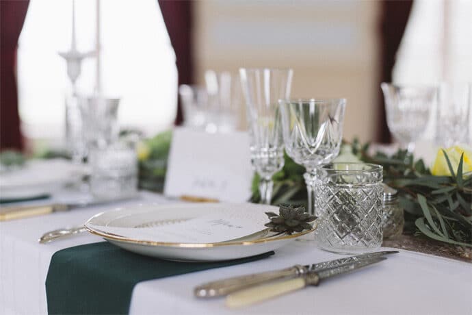 vaisselle_blanche_patine_location_vente_objets_decoration_table_theme_boheme_champetre_chic_eco_solidaire_made_in_france_blog_mariage_41-5016594