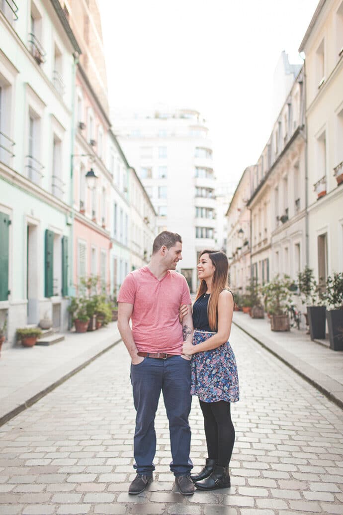 love_session_rue_cremieux_paris_loriane_et_mathias_photographe_camille_marciano_blog_mariage_14-7115434