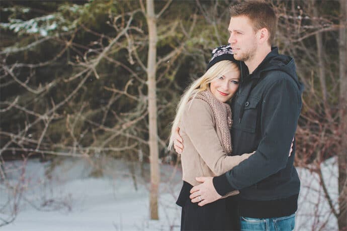 love_session_sous_la_neige_emilie_et_jonathan_au_quebec_photographe_camille_marciano__blog_mariage_06-7751012