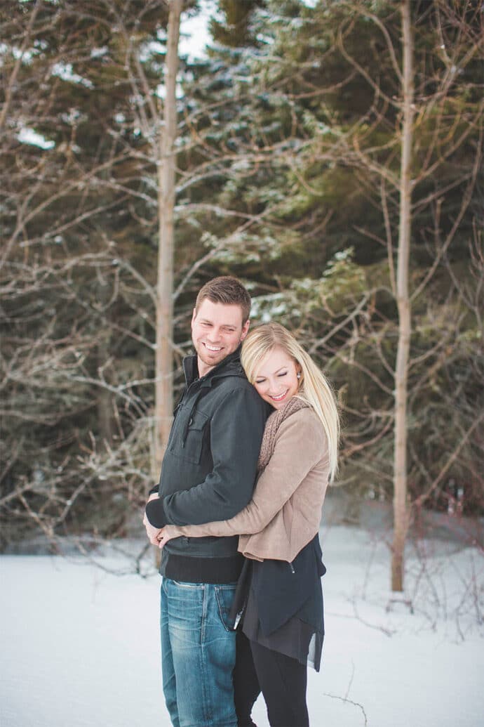 love_session_sous_la_neige_emilie_et_jonathan_au_quebec_photographe_camille_marciano__blog_mariage_07-3212484