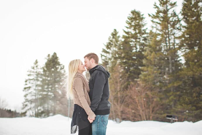 love_session_sous_la_neige_emilie_et_jonathan_au_quebec_photographe_camille_marciano__blog_mariage_15-1153973