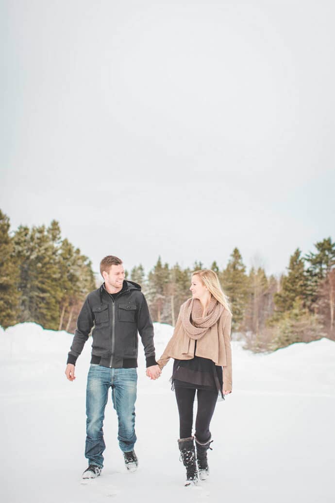 love_session_sous_la_neige_emilie_et_jonathan_au_quebec_photographe_camille_marciano__blog_mariage_19-6615109