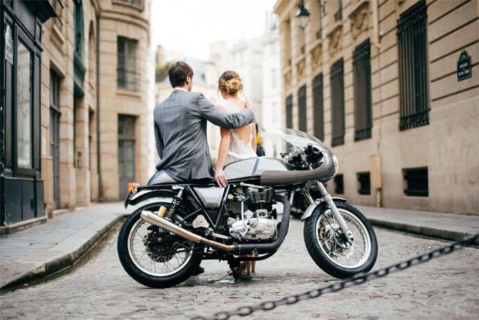 shooting_inspiration_gold_black_and_white_gagner_une_robe_de_mariee_courte_civile_videaste_photographe_blog_mariage_07-5446654