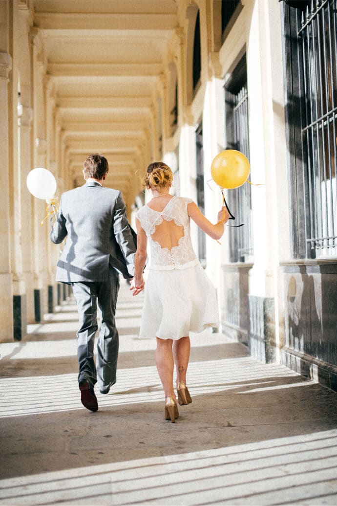 shooting_inspiration_gold_black_and_white_gagner_une_robe_de_mariee_courte_civile_videaste_photographe_blog_mariage_28-3285958