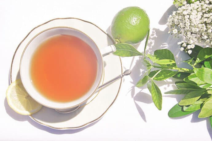 shooting_inspiration_mariage_hello_sunshine_jaune_decoration_florale_wedding_planner_papeterie_robe_de_mariee_wedding_blog_blogueuse_mariage_18-9991386