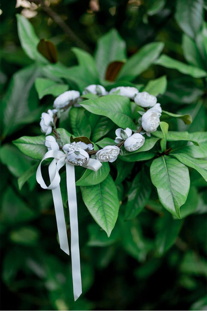 mariage_bourgogne_franche_comte_yonne_robe_de_mariee_laure_de_sagazan_noeud_papillon_decoration_liberty_pastel_champetre_photographe_camille_collin_blog_mariage_02-5678120