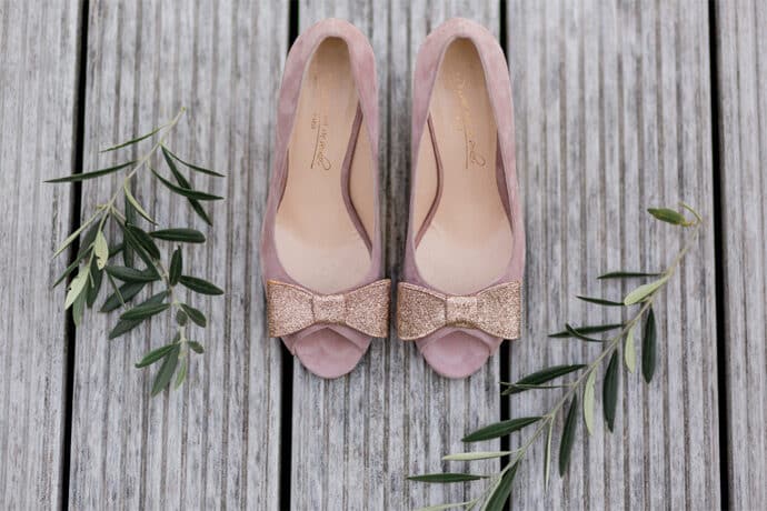 mariage_bourgogne_franche_comte_yonne_robe_de_mariee_laure_de_sagazan_noeud_papillon_decoration_liberty_pastel_champetre_photographe_camille_collin_blog_mariage_04-8595883