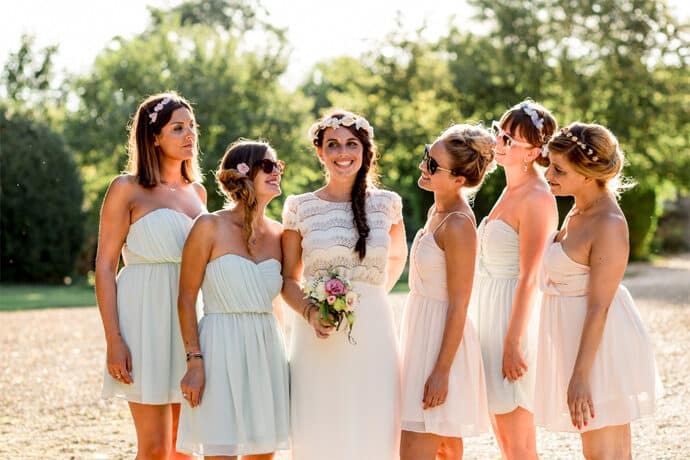 mariage_bourgogne_franche_comte_yonne_robe_de_mariee_laure_de_sagazan_noeud_papillon_decoration_liberty_pastel_champetre_photographe_camille_collin_blog_mariage_54-7728261