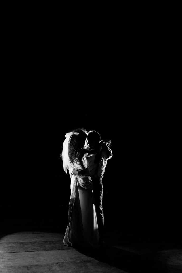 mariage_marine_edouard_provence_alpes_cote_dazur_robe_de_mariee_manon_gontero-marseille_lieu_de_reception_departement_var_photographe_joaillier_traiteur_blog_mariage_01_19-8121577