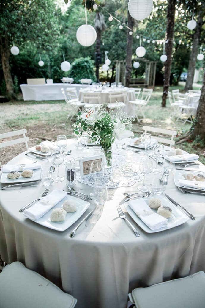 mariage_marine_edouard_provence_alpes_cote_dazur_robe_de_mariee_manon_gontero-marseille_lieu_de_reception_departement_var_photographe_joaillier_traiteur_blog_mariage_63-8099912