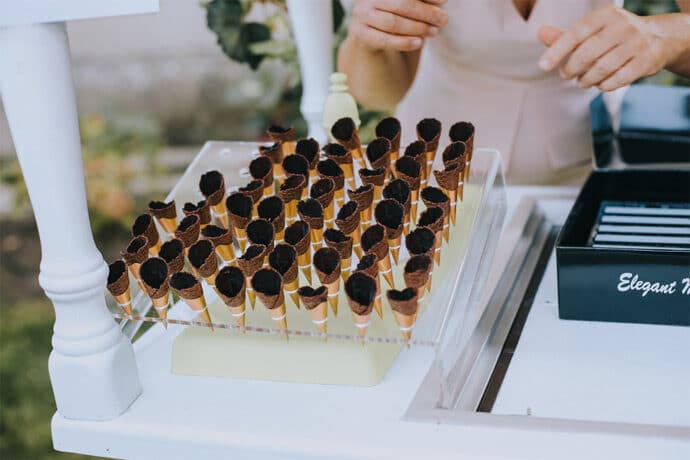 mariage_marine_pierre_robe_de_mariee_photographe_videaste_soulpics_lieu_de_reception_ariege_occitanie_traiteur_glacier_theme_champetre_couleurs_pastel_blog_or_mariage_114-2082485