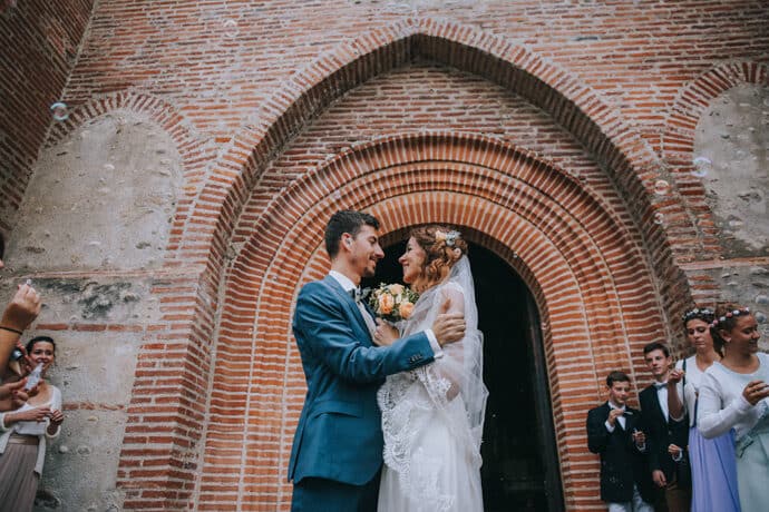 mariage_marine_pierre_robe_de_mariee_photographe_videaste_soulpics_lieu_de_reception_ariege_occitanie_traiteur_glacier_theme_champetre_couleurs_pastel_blog_or_mariage_62-3134770