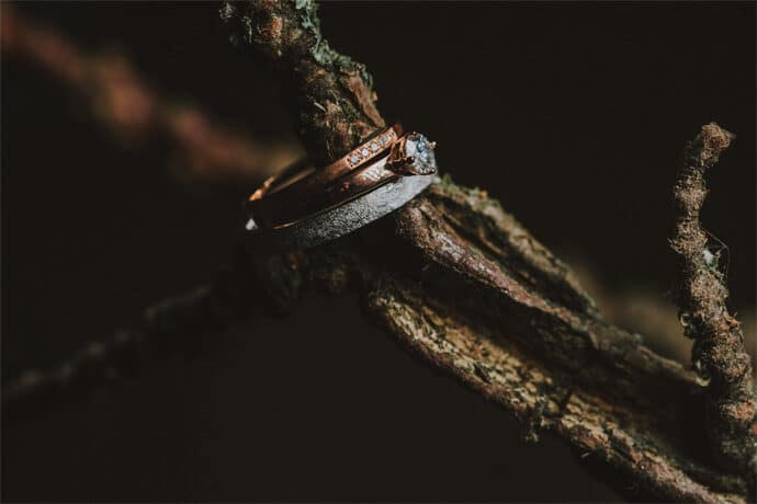 shooting_dinspiration_mariage_theme_hivernal_en_alsace_robe_de_mariee_photographe_traiteur_patissier_chocolatier_decoration_blog_mariage_01_11-3970456