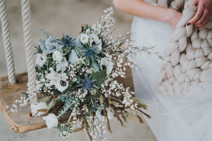 shooting_dinspiration_mariage_theme_hivernal_en_alsace_robe_de_mariee_photographe_traiteur_patissier_chocolatier_decoration_blog_mariage_53-2661014