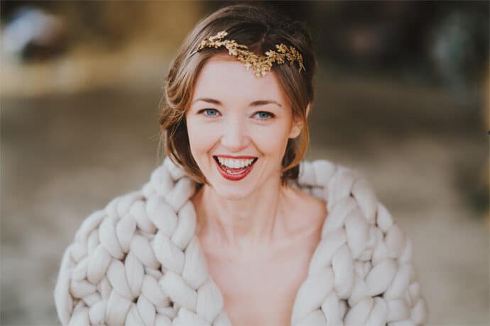 shooting_dinspiration_mariage_theme_hivernal_en_alsace_robe_de_mariee_photographe_traiteur_patissier_chocolatier_decoration_blog_mariage_55-5802582