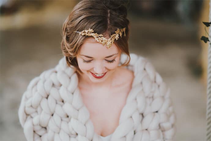 shooting_dinspiration_mariage_theme_hivernal_en_alsace_robe_de_mariee_photographe_traiteur_patissier_chocolatier_decoration_blog_mariage_57-7740702