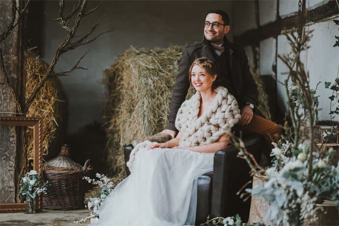 shooting_dinspiration_mariage_theme_hivernal_en_alsace_robe_de_mariee_photographe_traiteur_patissier_chocolatier_decoration_blog_mariage_71-2663868