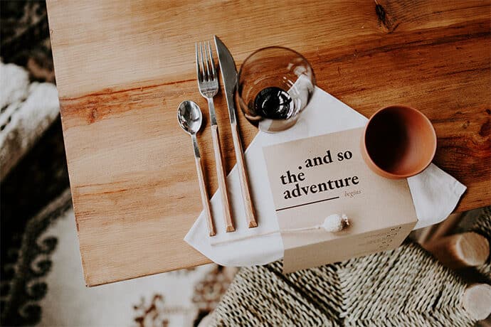 shooting_dinspiration_mariage_theme_industriel_minimaliste_decoration_preparatif_photographe_bel_esprit_robedemariee_blog_mariage_27-8356971