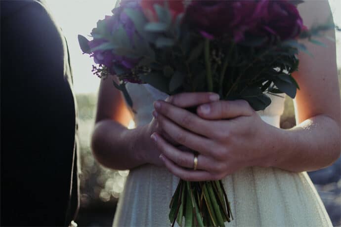 shooting_inspiration_mariage_la_vague_a_l_ame_nature_robe_de_mariee_headband_decoration_patisserie_photographe_mariage_nicky_rasa_auvergne_rhone_alpes_blog_14-9014498