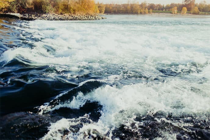 shooting_inspiration_mariage_la_vague_a_l_ame_nature_robe_de_mariee_headband_decoration_patisserie_photographe_mariage_nicky_rasa_auvergne_rhone_alpes_blog_18-1445752