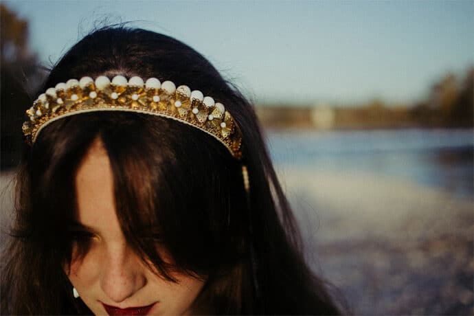 shooting_inspiration_mariage_la_vague_a_l_ame_nature_robe_de_mariee_headband_decoration_patisserie_photographe_mariage_nicky_rasa_auvergne_rhone_alpes_blog_26-4545245