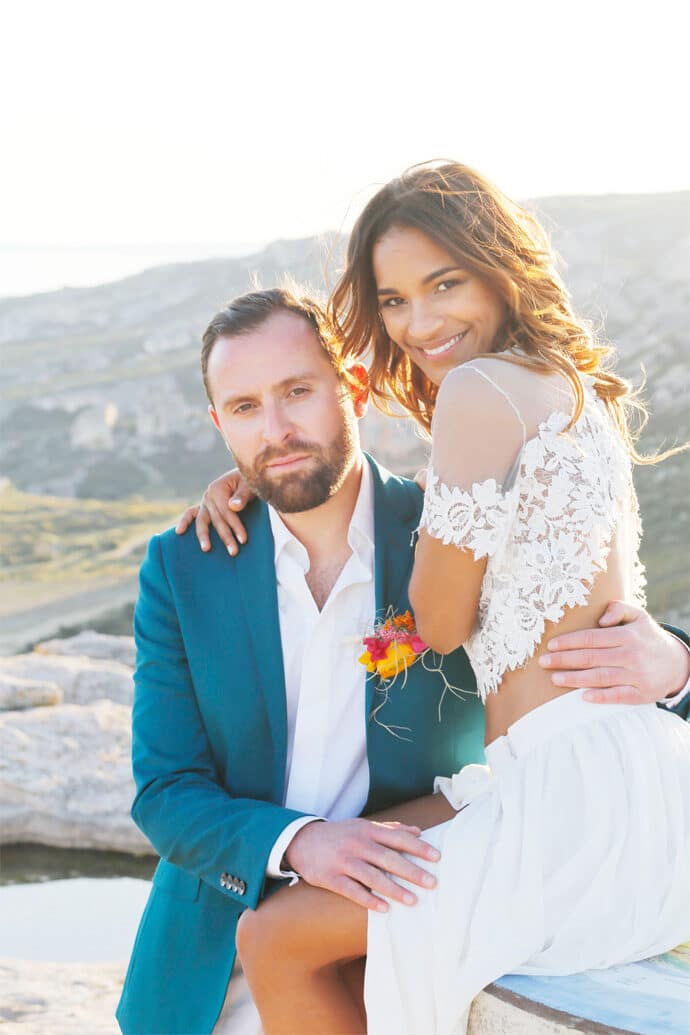 shooting_inspiration_mariage_theme_folk_mexicain_wedding_planner_decoration_photographe_caroline_feraud_robe_de_mariee_jeanne_source_papeterie_max_joe_blog_mariage_24-3690465