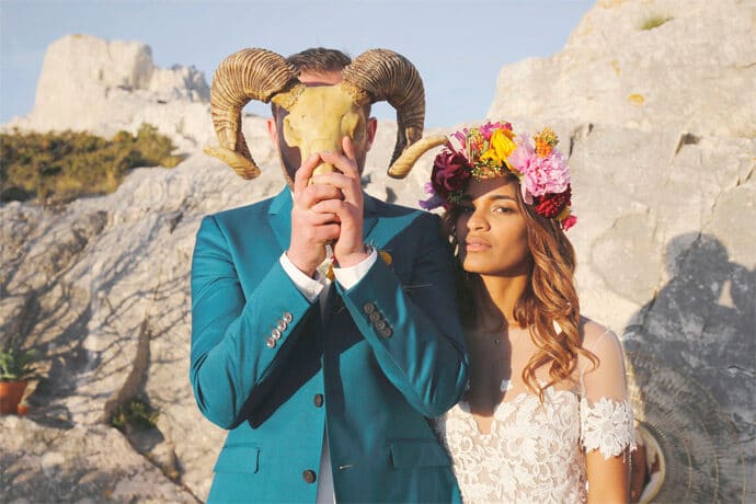 shooting_inspiration_mariage_theme_folk_mexicain_wedding_planner_decoration_photographe_caroline_feraud_robe_de_mariee_jeanne_source_papeterie_max_joe_blog_mariage_28-1213130