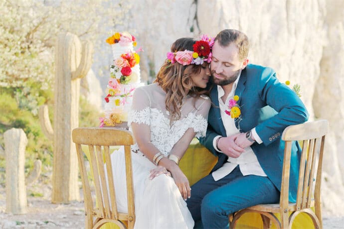 shooting_inspiration_mariage_theme_folk_mexicain_wedding_planner_decoration_photographe_caroline_feraud_robe_de_mariee_jeanne_source_papeterie_max_joe_blog_mariage_40-2969878