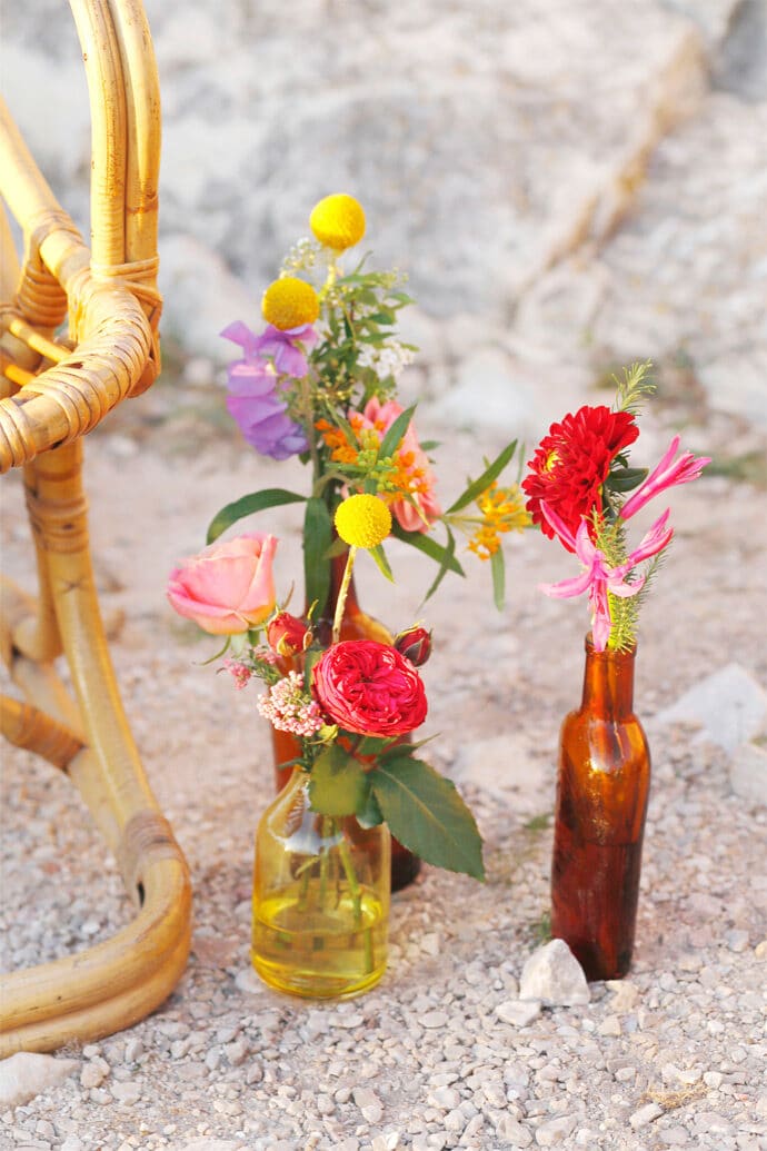 shooting_inspiration_mariage_theme_folk_mexicain_wedding_planner_decoration_photographe_caroline_feraud_robe_de_mariee_jeanne_source_papeterie_max_joe_blog_mariage_60-5751905