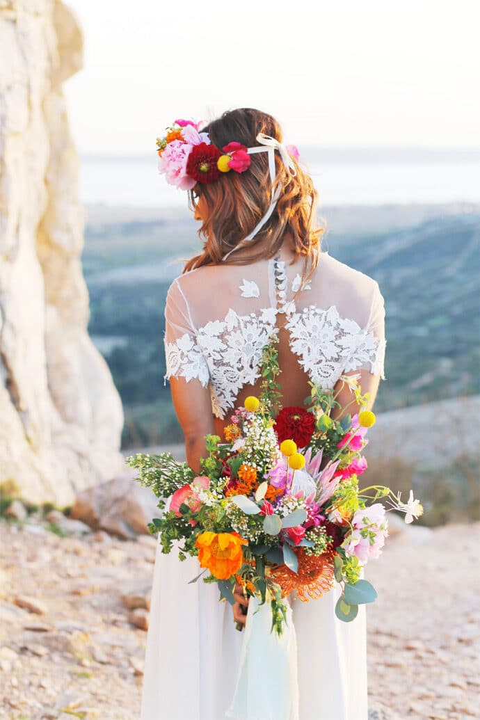 shooting_inspiration_mariage_theme_folk_mexicain_wedding_planner_decoration_photographe_caroline_feraud_robe_de_mariee_jeanne_source_papeterie_max_joe_blog_mariage_68-4522031