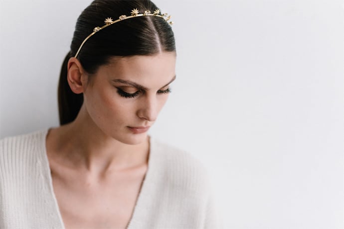 bijoux_mariage_maison_sabben_accessoires_cheveux_peigne_pics_chignon_collier_boucles_doreilles_couronne_mariee_blog_mariage_21-2972543