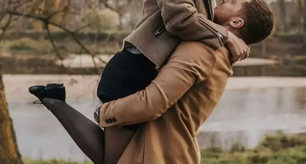 brianphotographe-com-tours-seance-photo-couple-engagement-tours-aurelie-pierre-0068-1024x1536-3889146