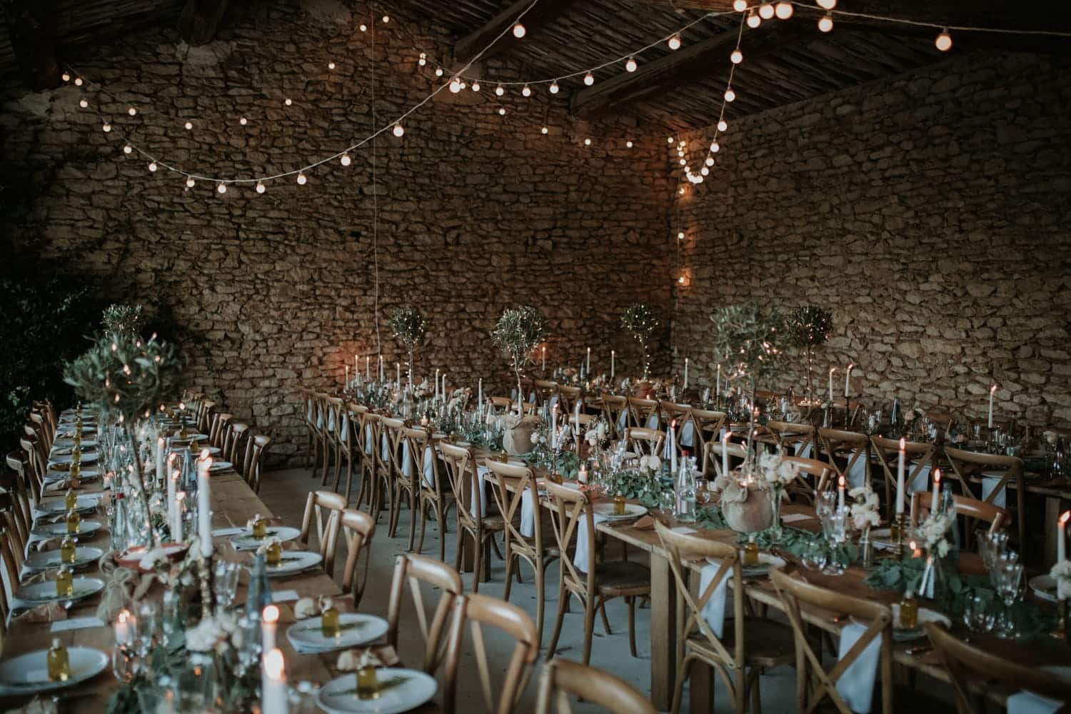 decoration-de-salle-de-mariage-comment-sublimer-votre-reception-2