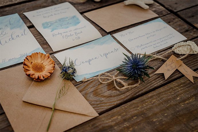 shooting_mariage_plage_beach_ceremonie_laique_decoration_preparatif_robedemariee_photographe_videaste_blog_mariage_07-9259163