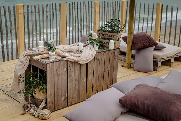 shooting_mariage_plage_beach_ceremonie_laique_decoration_preparatif_robedemariee_photographe_videaste_blog_mariage_37-6718727